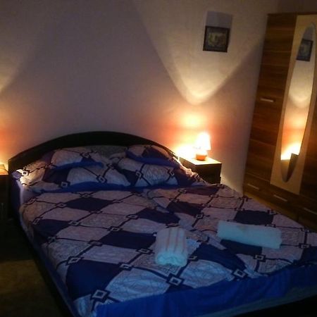 Palm-Apartment บูดาเปสต์ ภายนอก รูปภาพ