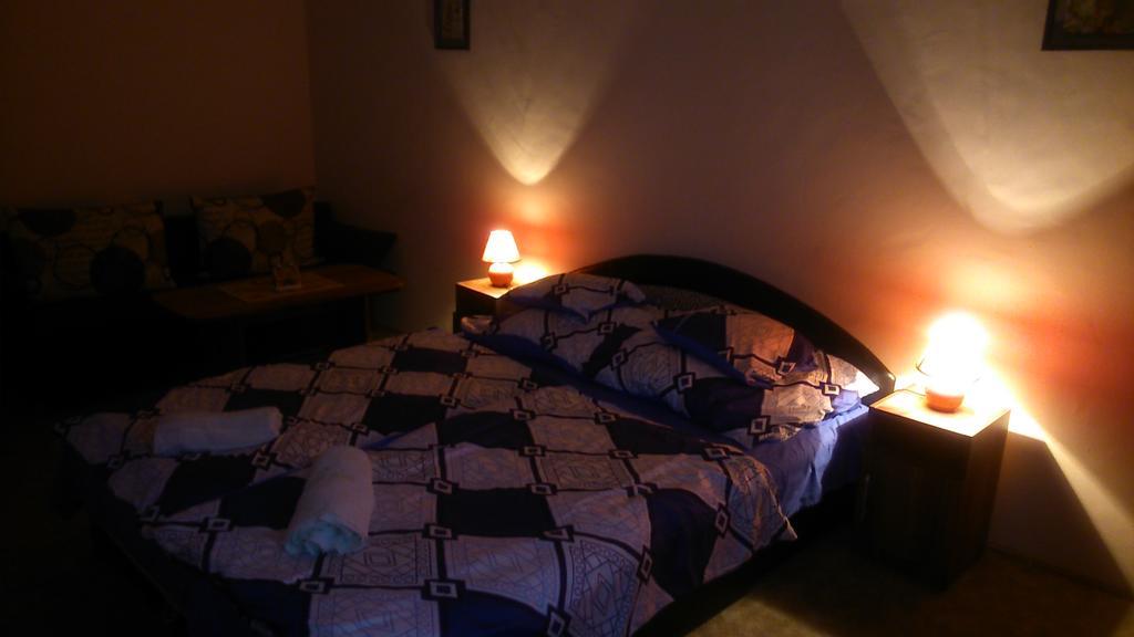 Palm-Apartment บูดาเปสต์ ภายนอก รูปภาพ